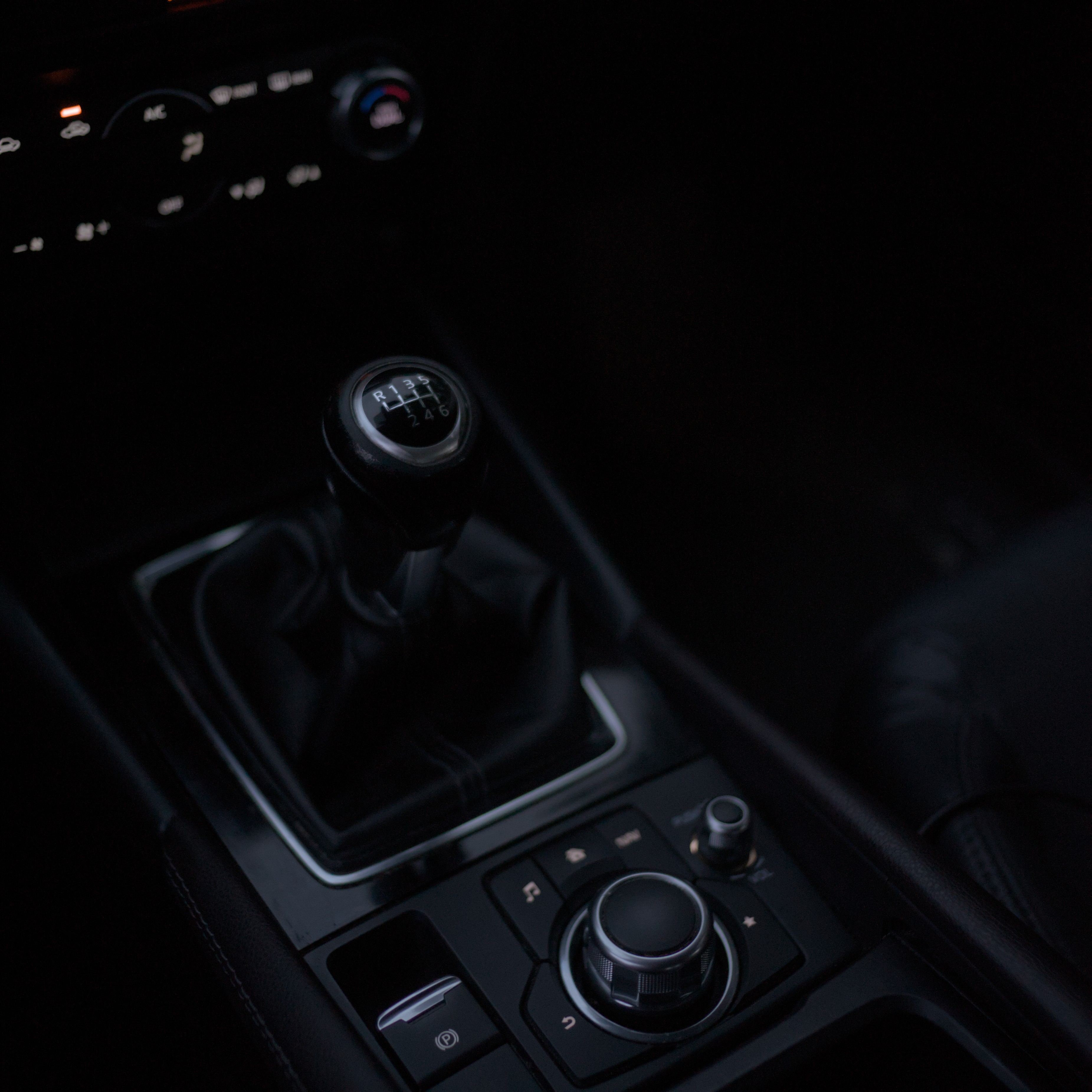 2024-mazda-0005.jpg